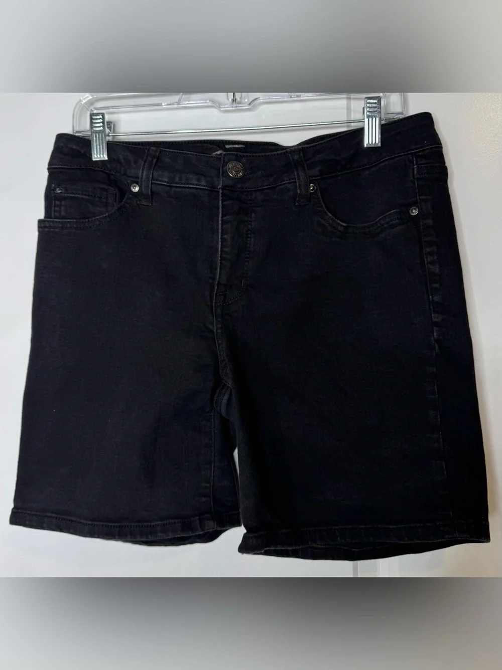 Seven7 Black Denim distressed weekend Shorts cotton blend stretch size 8 - Picture 1 of 4